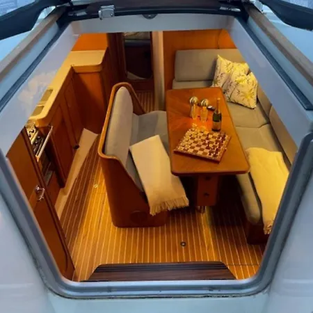 Sailboat 39ft Sleep 6 In Heart Of Centre In Σπίτι διακοπών Φρέντρικσταντ