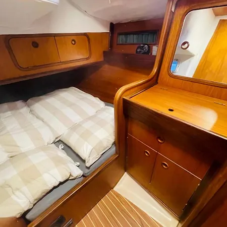 Sailboat 39ft Sleep 6 In Heart Of Centre In Σπίτι διακοπών *
