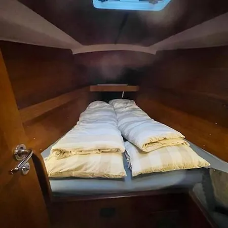 Sailboat 39ft Sleep 6 In Heart Of Centre In Φρέντρικσταντ