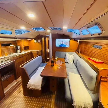 Semesterbostad Sailboat 39ft Sleep 6 In Heart Of Centre In Fredrikstad