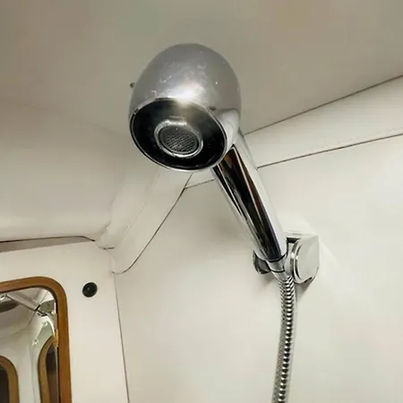Sailboat 39ft Sleep 6 In Heart Of Centre In